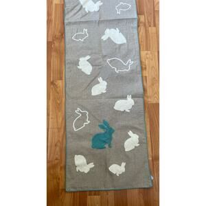 Nicole Miller‎ Table Runner